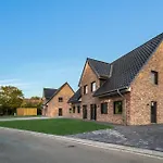 Lee In Semesterbostad